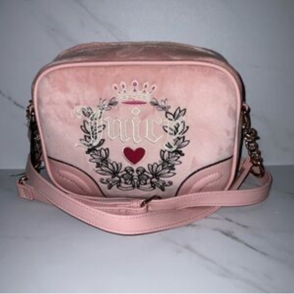 NWT🤩 Juicy Couture Blush Pink Embroidered Crossbody Bag. No Call Outs‼️